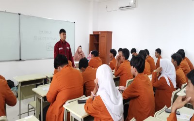 Pelaksanaan Ujian SAS Hari Pertama di SMK Muhammadiyah 3 Tangsel Berjalan Tertib